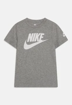 Nike Sportswear Futura Evergreen Tee Unisex - Camiseta Estampada - Dark Grey Heather