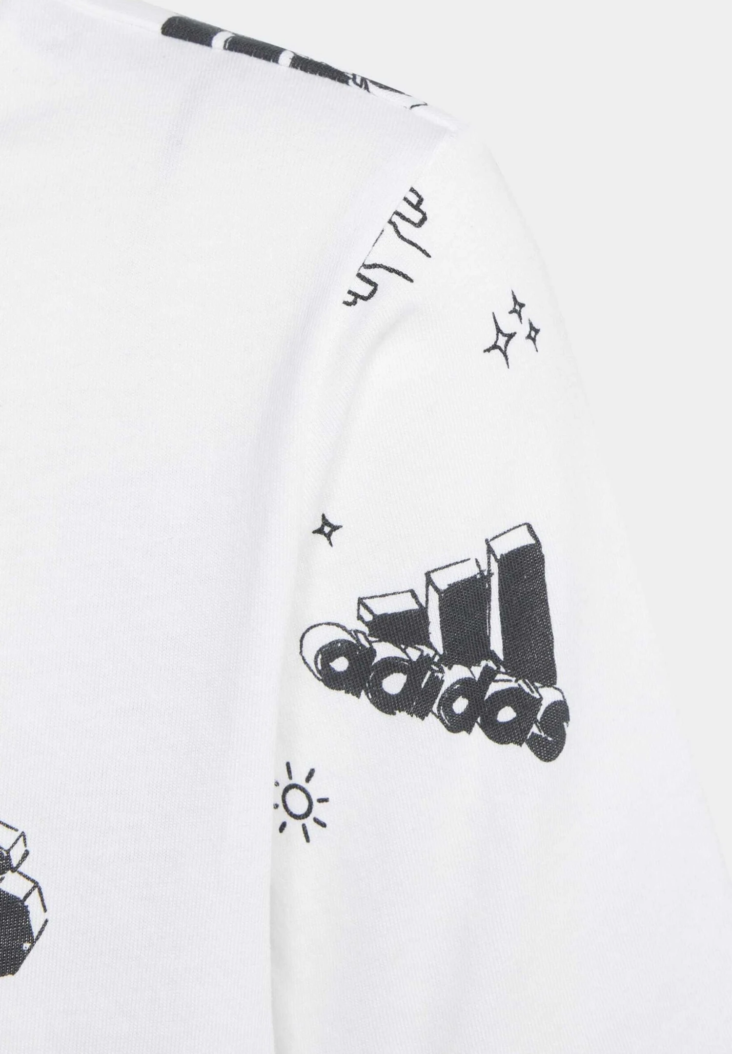 Adidas Sportswear Brand Love Allover Print Crop- Camiseta Estampada - White Black Black 4 Adidas Sportswear Brand Love Allover Print Crop- Camiseta Estampada - White Black Black - Imagen 4